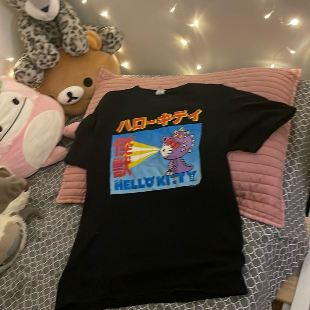 Hello kitty small shirt